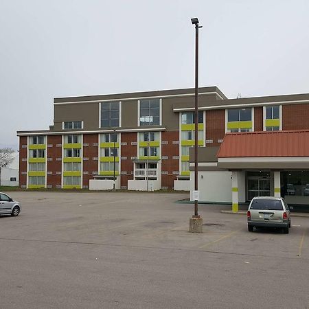 Days Inn & Suites By Wyndham Grand Rapids Near Downtown Wyoming Exterior foto